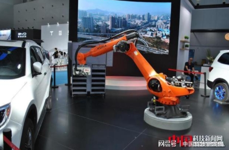 “探秘”第34届电动车大会前沿科技助力智慧出行