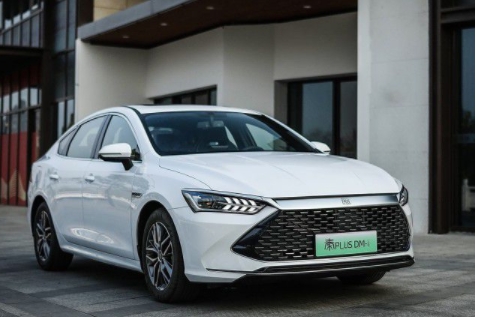 单月卖出4万多台车，中国最大新能源汽车公司诞生，市值破7千亿