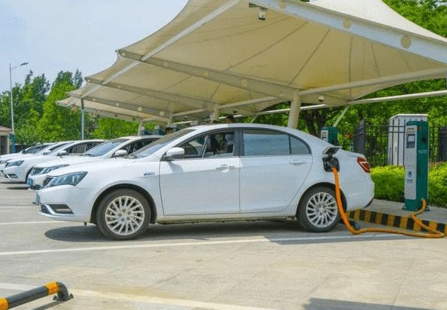 今年上半年海南推广新能源汽车1.64万辆