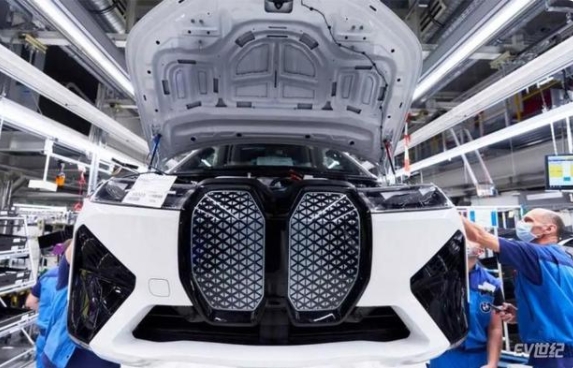 宝马：加快电动汽车布局但目前没有推出纯电专用平台计划