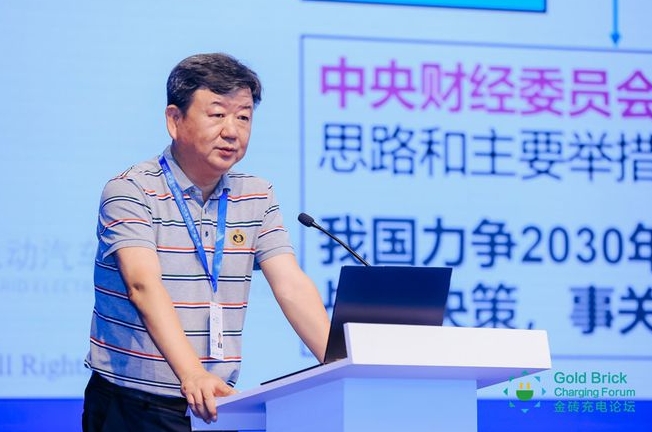 原标题：我国新能源汽车市场腾飞在即，充换电何时能够不再“拖后腿”？