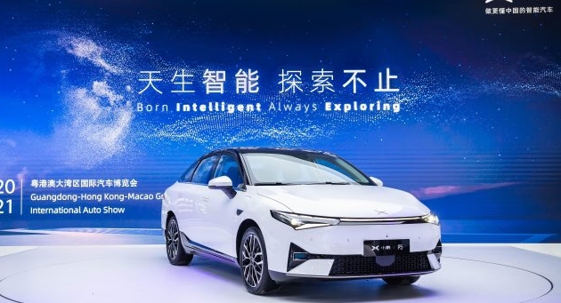 小鹏汽车何小鹏：智能电动车拐点已到将加大研发等投入