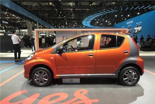 微型电动车支棱起来了