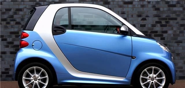 微型电动车支棱起来了