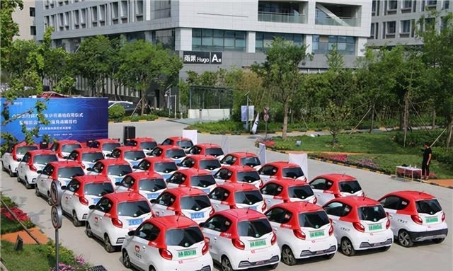 微型电动车支棱起来了