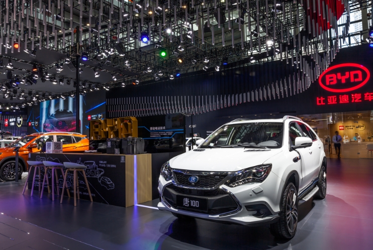 也是与丰田的合资企业。中国电动汽车制造商“比亚迪”主导日本电动公交车的战略