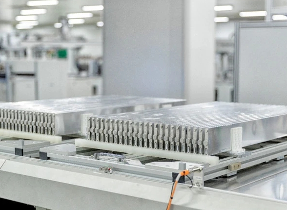 新能源汽车“电池”大比拼，到底谁家的电池更强？看完涨知识了