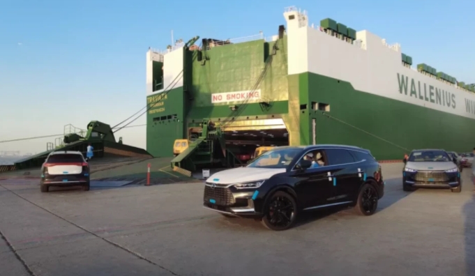 乘风破浪的中国“电动军团”