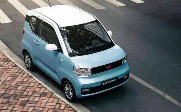 打败美国特斯拉，国产车企变身电动车一哥，一年卖车37万辆