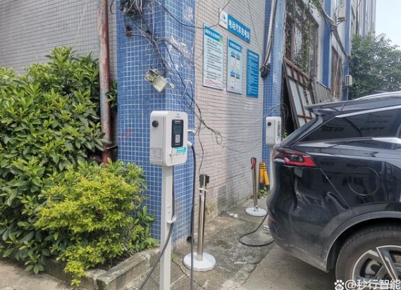 高速服务区电动汽车充电桩怎么收费?