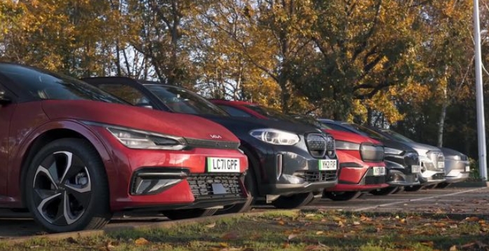 电动汽车国外高速公路续航测试，哪种电动汽车更接近其官方数据？