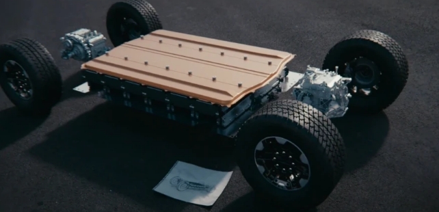 2030年超半数通用中国产能将生产电动汽车首款奥特能平台车型年中交付