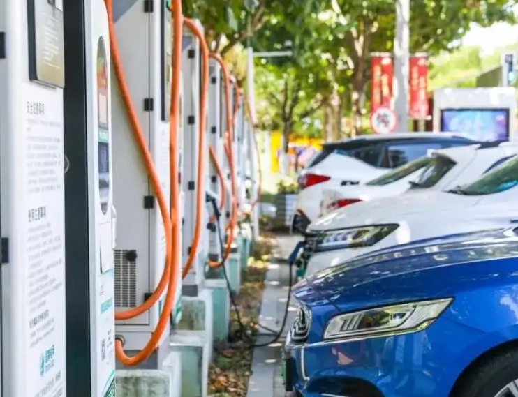 上海：鼓励电动汽车充换电设施发展给予补贴支持