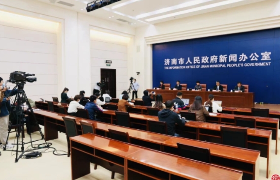 济南新能源汽车保有量突破8.2万辆，已建设各类充换电基础设施约4.6万个