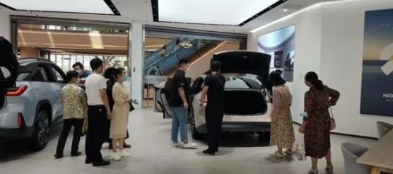 新能源汽车“引爆”国庆假期重庆车市“绿意”盎然