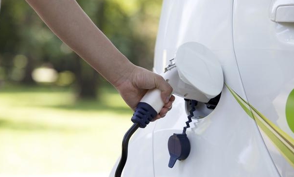 海外|电动汽车需求推动，英国9月新车注册量增长4.6%