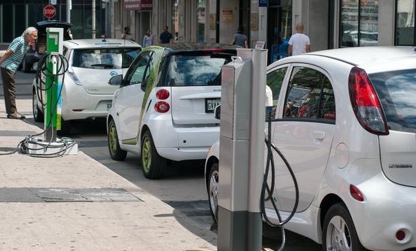 海外|电动汽车需求推动，英国9月新车注册量增长4.6%