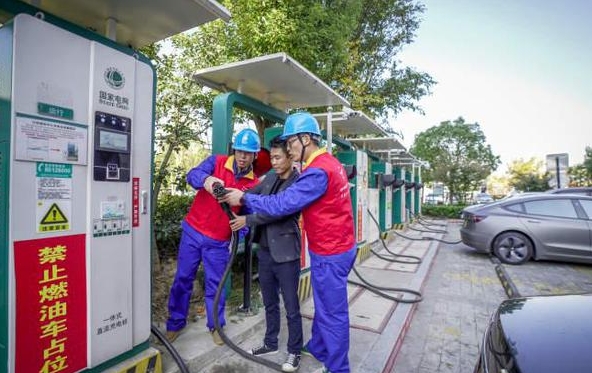 超2万个充电桩为绿色出行“加油”，杭州全力破解电动汽车里程焦虑