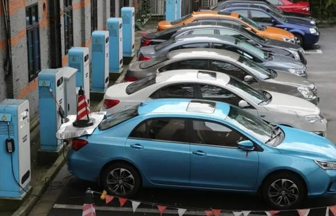 印尼计划明年为电动汽车提供补贴