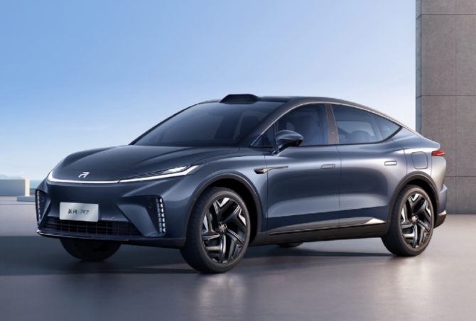 上汽集团：2022年前11月上汽新能源汽车累计销量超93万辆同比增长45.8%