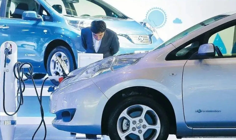 新能源汽车花式促销各大车企竞相年末冲刺