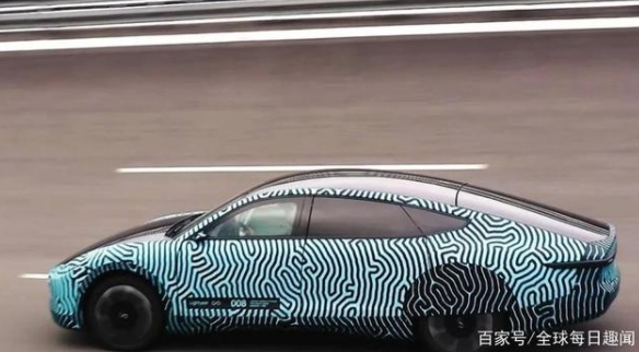 荷兰太阳能电动汽车计划今年推出，行驶数月不充电首付就要108万