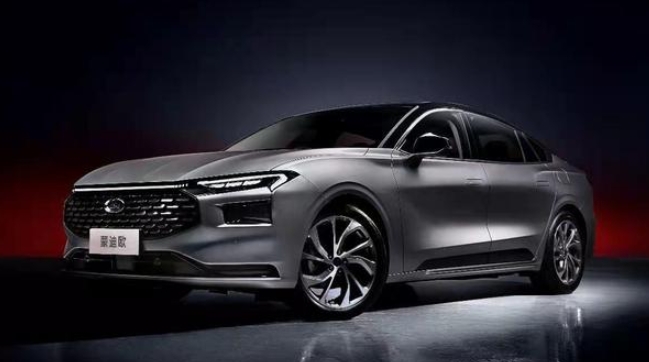 福特无预警，整个集团一分为二，所为何事？决胜未来