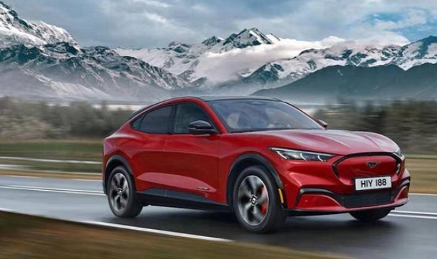 福特无预警，整个集团一分为二，所为何事？决胜未来