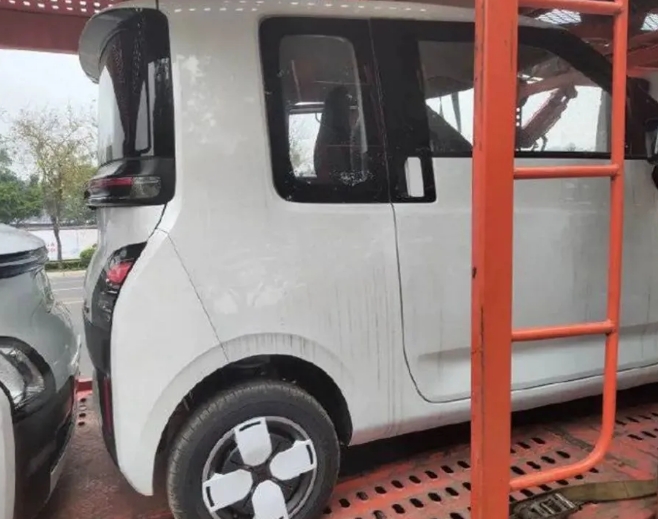 叫AirEV，五菱全新电动车曝光，长得有点怪异