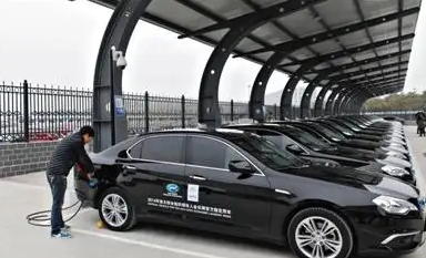 让电动汽车在河北省“满格”跑起来“十四五”期间新建公用充电桩3.4万个