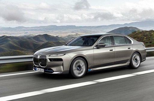 [列]通过宝马7系列看到的理想童话策略的方向