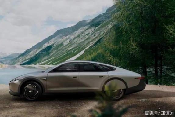 全球首款太阳能电动汽车问世，仅靠太阳能每天行驶70公里！