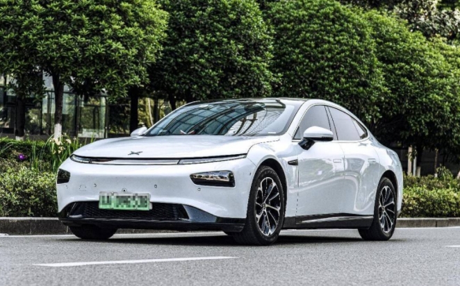 电动汽车时代来临，“小理蔚”对标BBA重新定义豪华