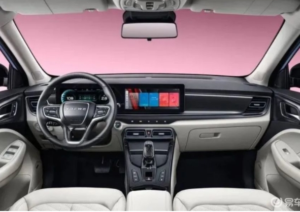 聚焦微型电动汽车市场，荣威龙猫12.58万元起