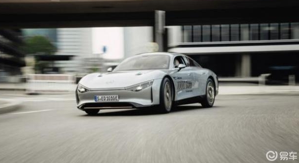 奔驰电动汽车刚刚突破了自己的记录，一次充电可行驶1000公里