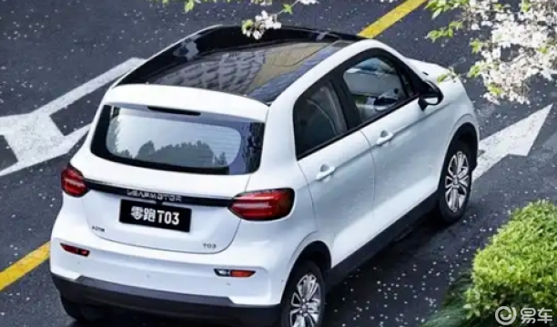 零跑T03纯电动汽车实力担当，时尚造型让女性蠢蠢欲动