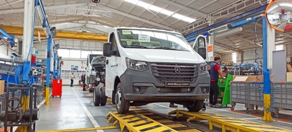 汽车“一夜”回到80年代！俄罗斯电动汽车转向中国标准