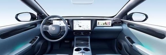 零跑C01为国人打造豪华全智能多场景电动轿车