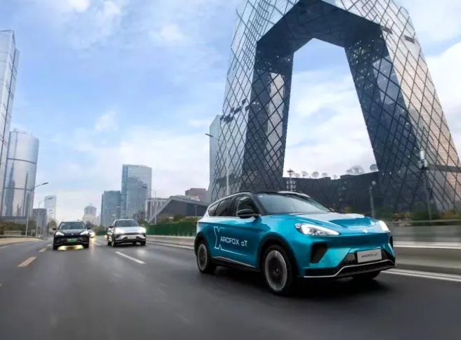 外媒：中国崛起为电动汽车出口大国