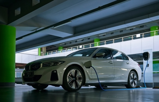 宝马集团上半年在中国纯电动汽车增七成