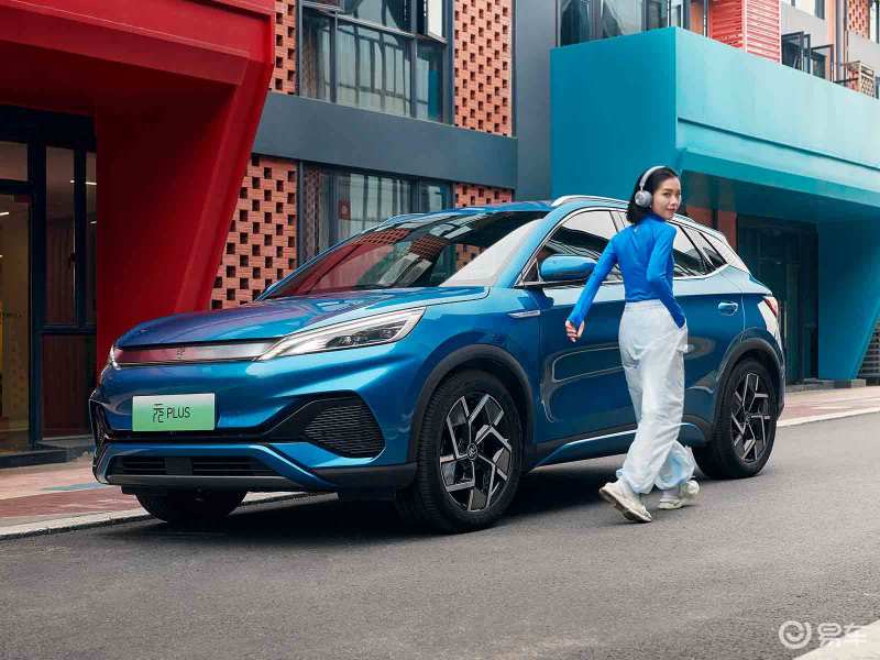 各级别纯电动汽车排行，二三十万买特斯拉，四五十万选蔚来？