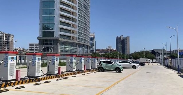 潍坊布局电动汽车充电设施发展，力争三年后充电桩达一万两千个