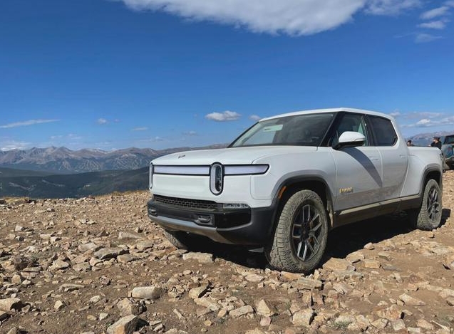 Rivian称今年有望交付25000辆电动汽车