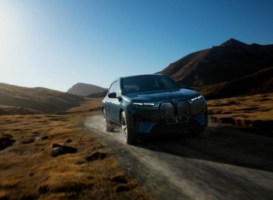 加速电动化转型，宝马上半年在中国纯电动汽车销量增长超七成