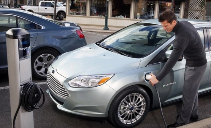 加州电动汽车采用率接近40%远高于美国其他州