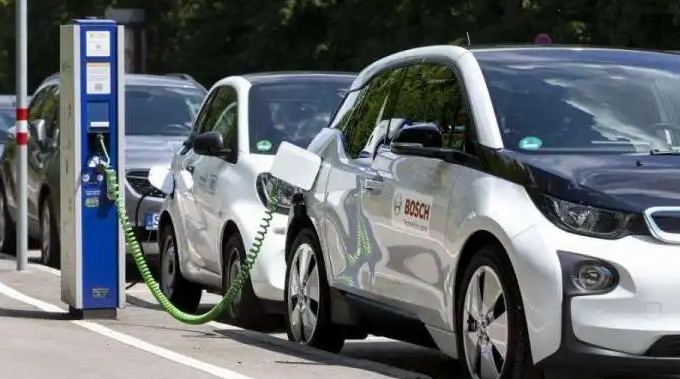 国家发改委：我国新能源汽车市场仍有较大增长潜力