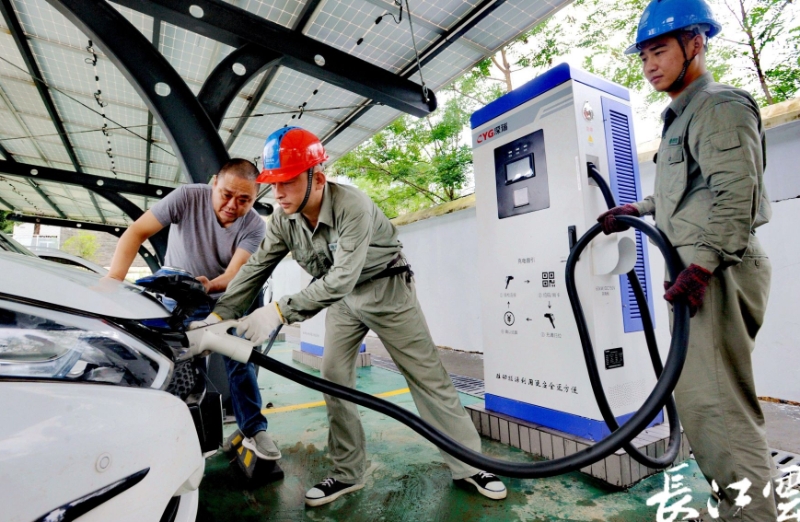 突破1000万千瓦时孝感电动汽车充电量过“大关”