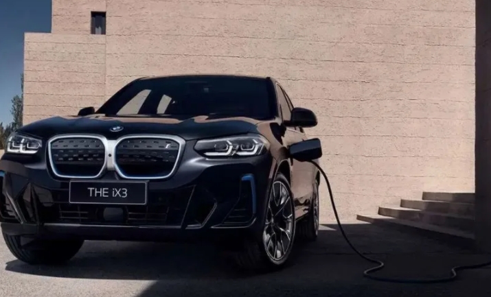 宝马预计今年交付24-24.5万辆电动汽车,明年可能增长至40万辆