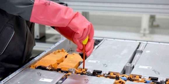 「韩系动向762」起亚电动汽车废旧电池再利用项目，已在德国落地