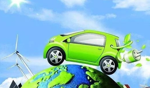 全球电动汽车市场份额首达10%